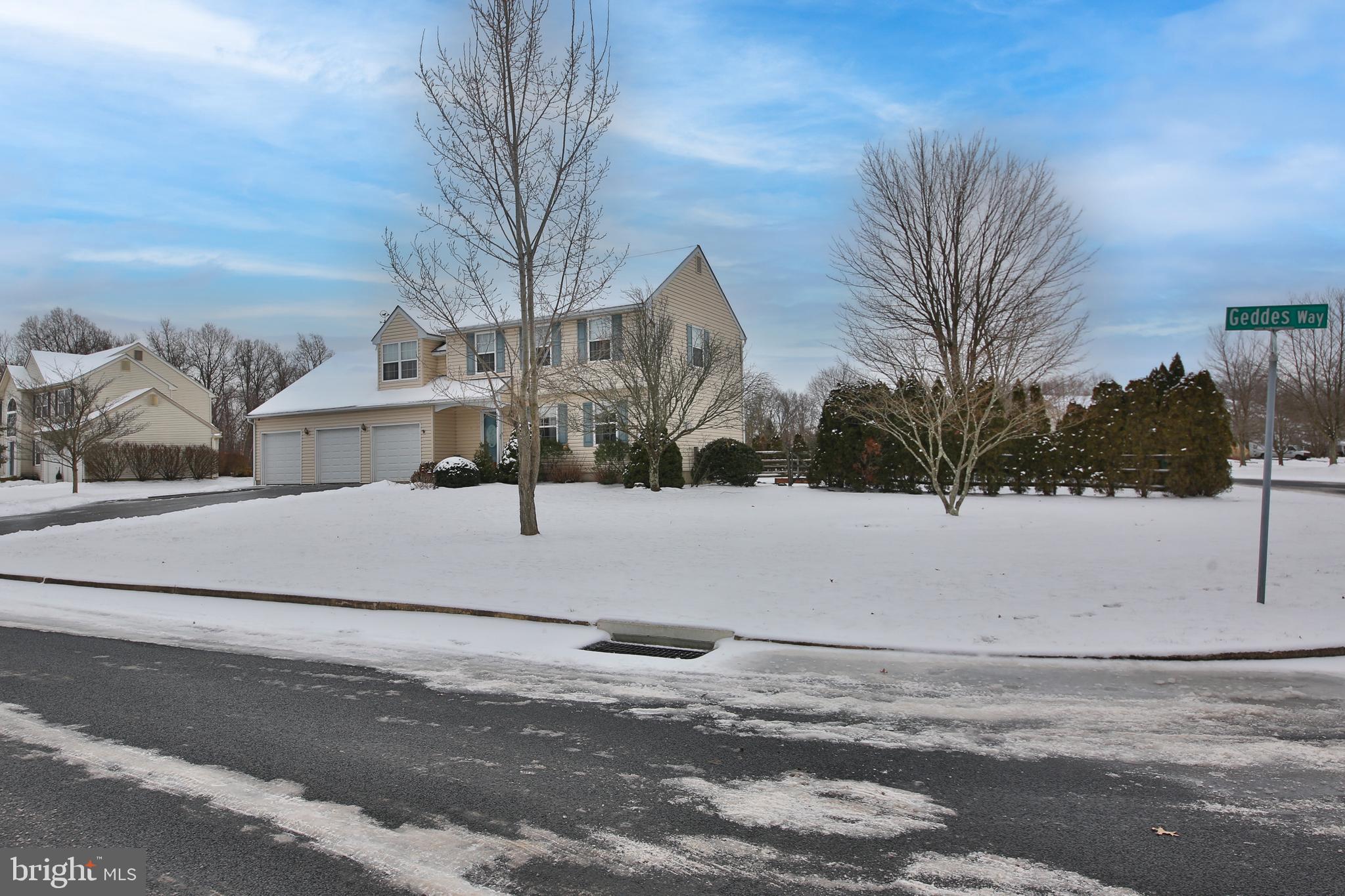 5220 Geddes Way