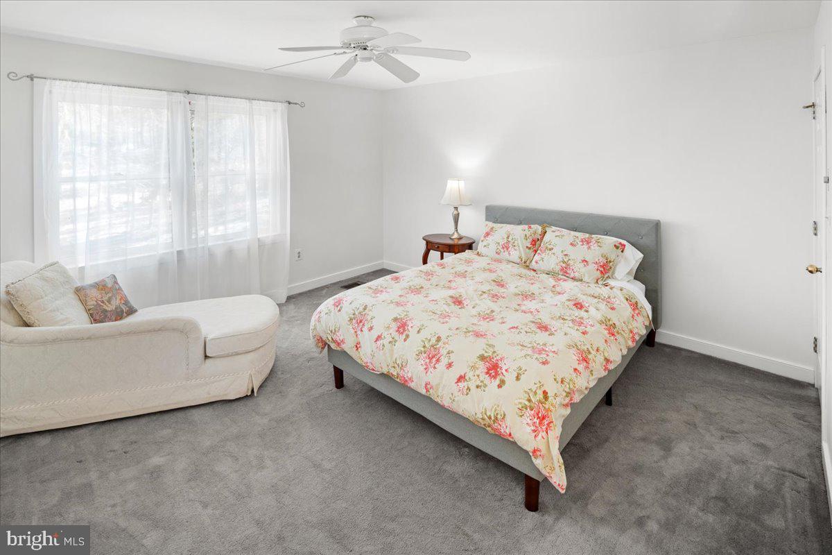 15 Kingswood