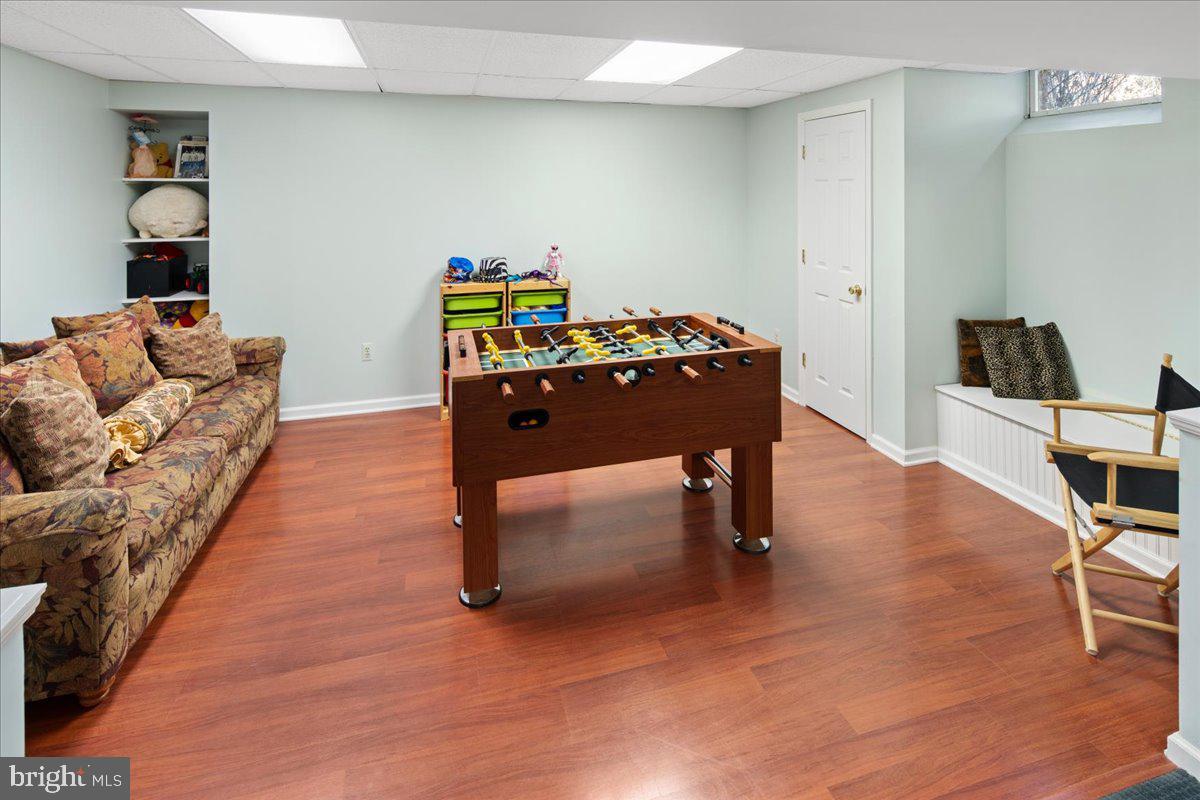 15 Kingswood
