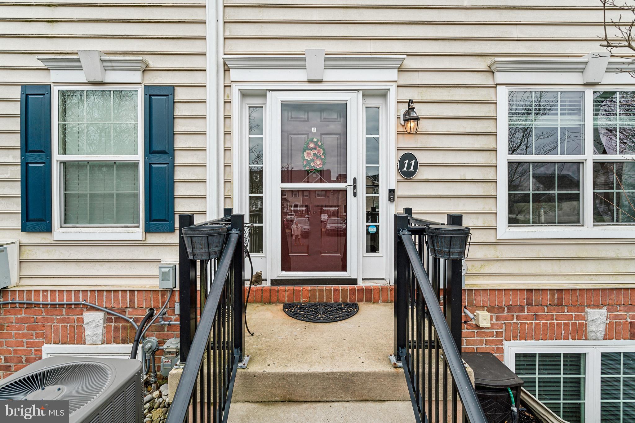 3784 William Daves Rd #11