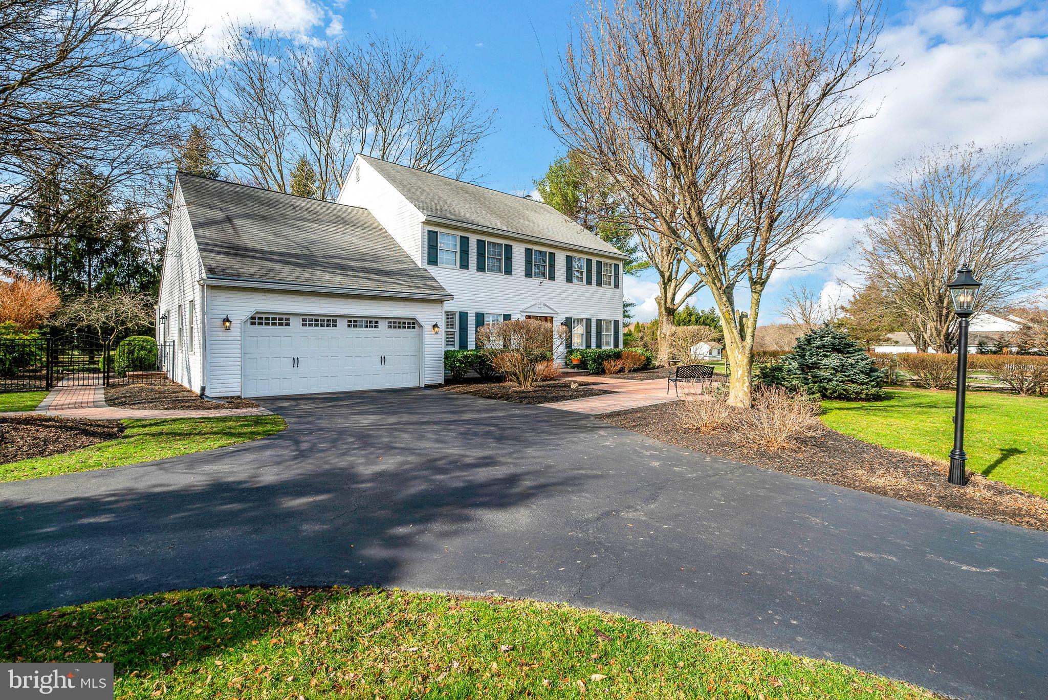 111 Ridgeview Ln