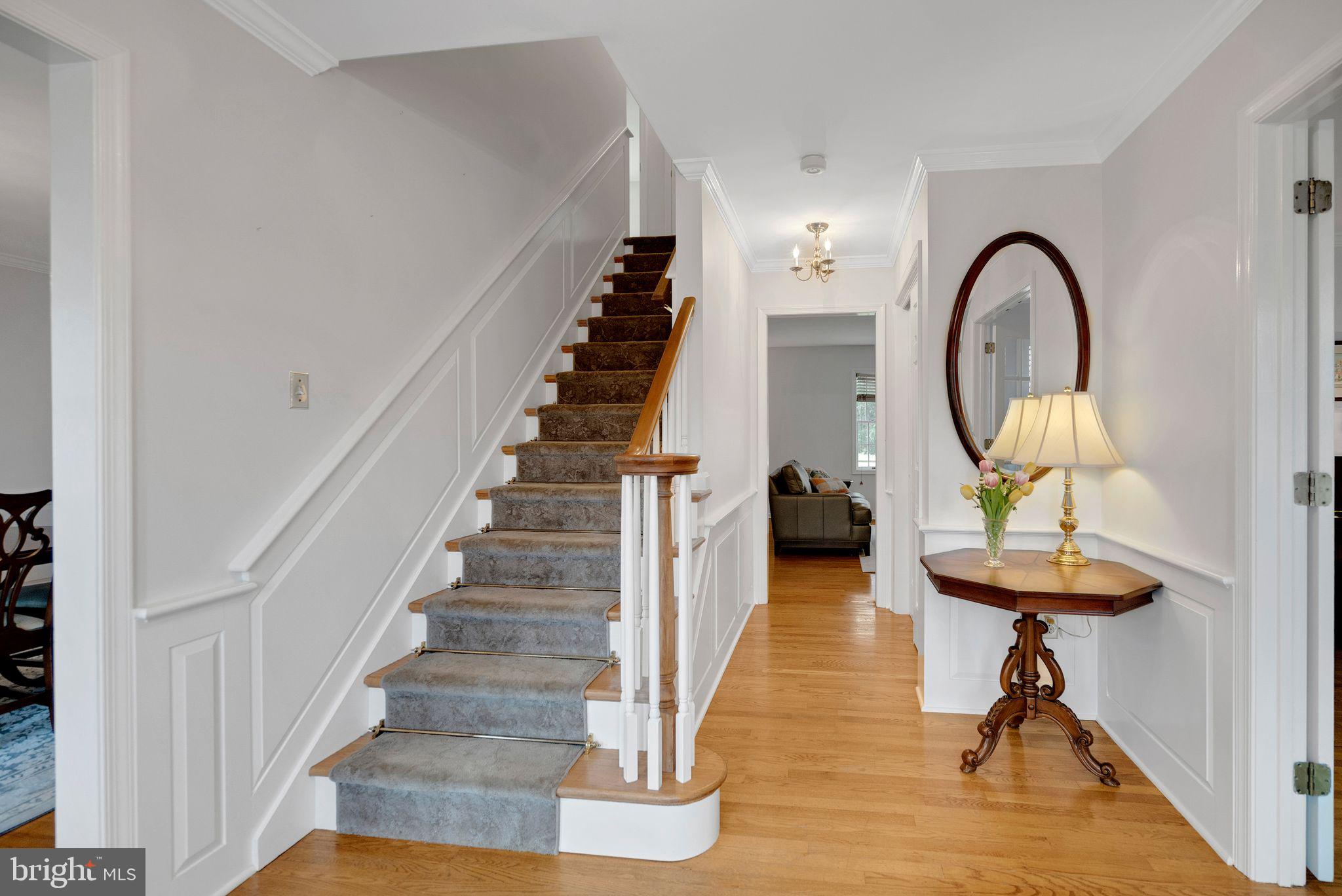 111 Ridgeview Ln