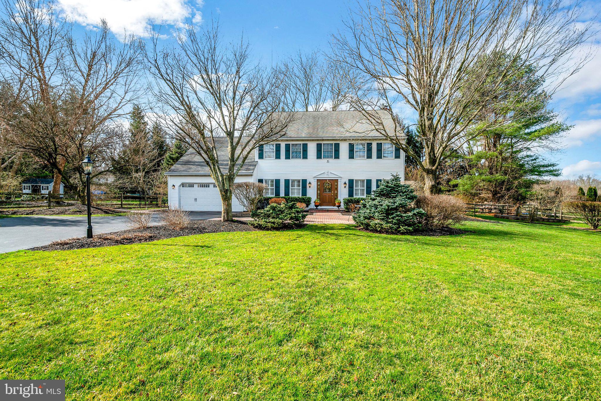 111 Ridgeview Ln