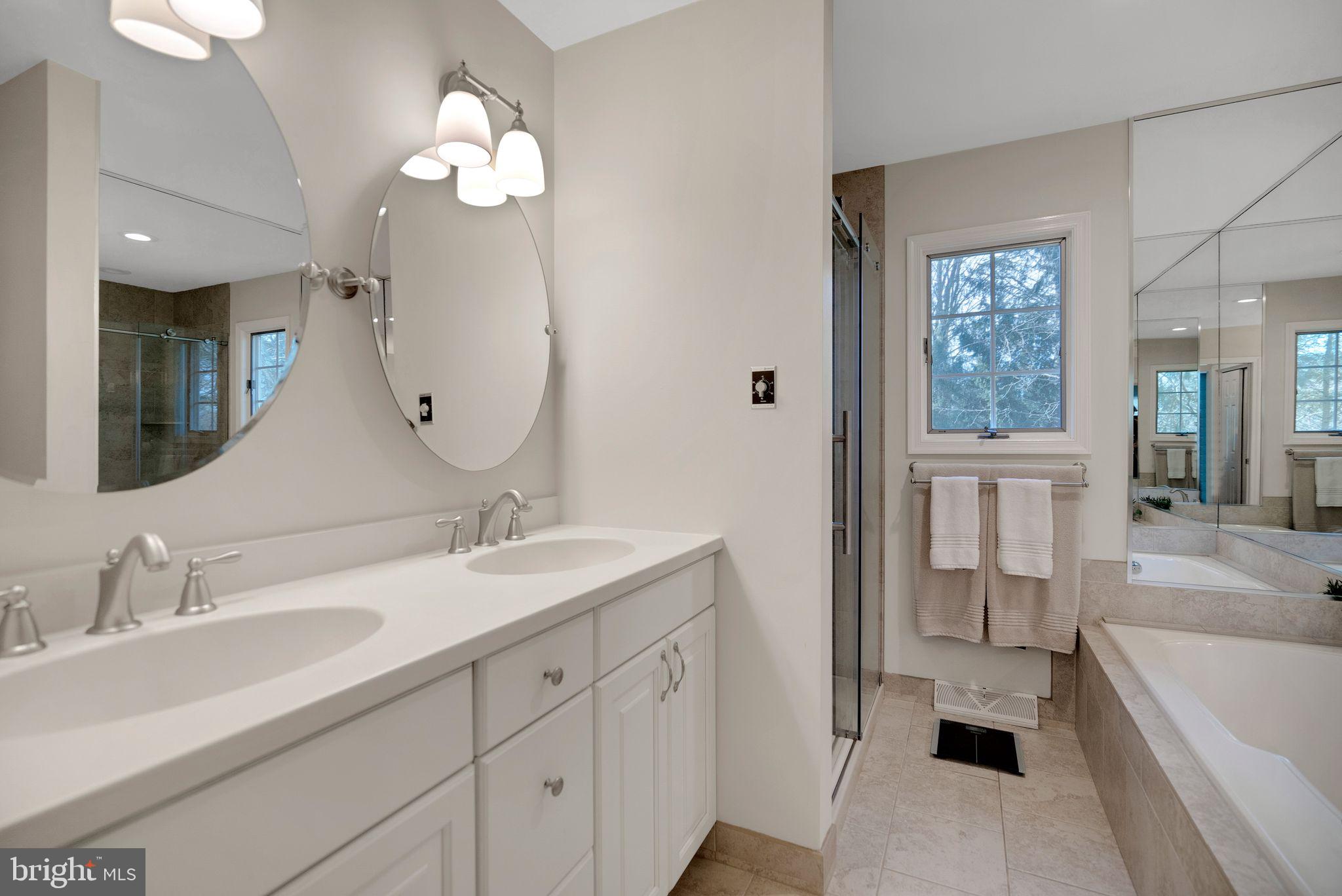 111 Ridgeview Ln
