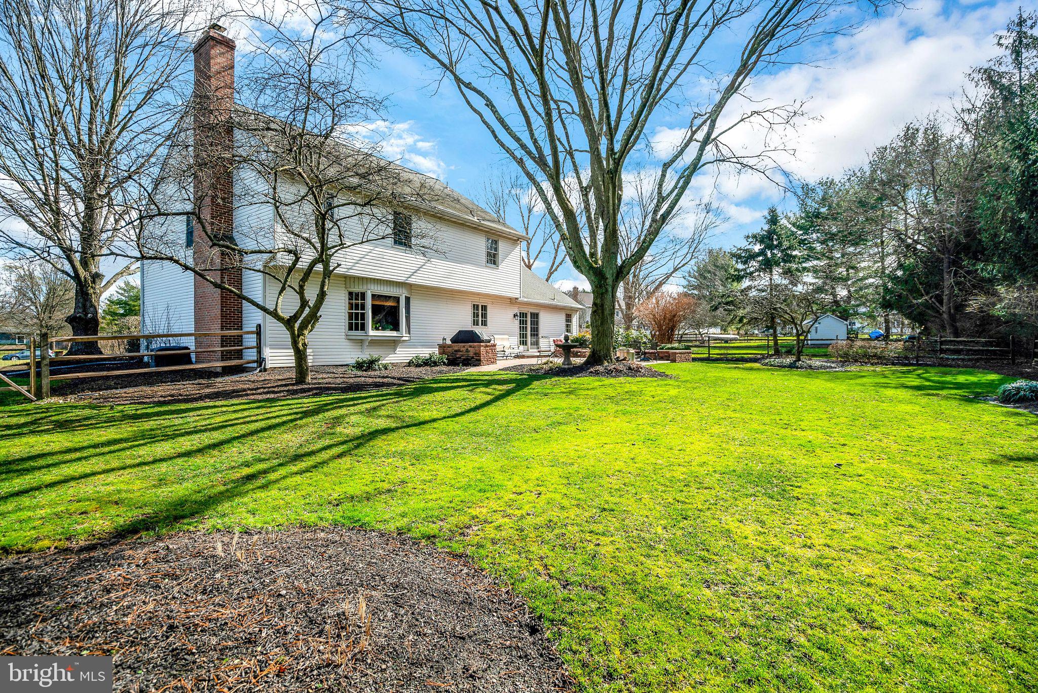 111 Ridgeview Ln