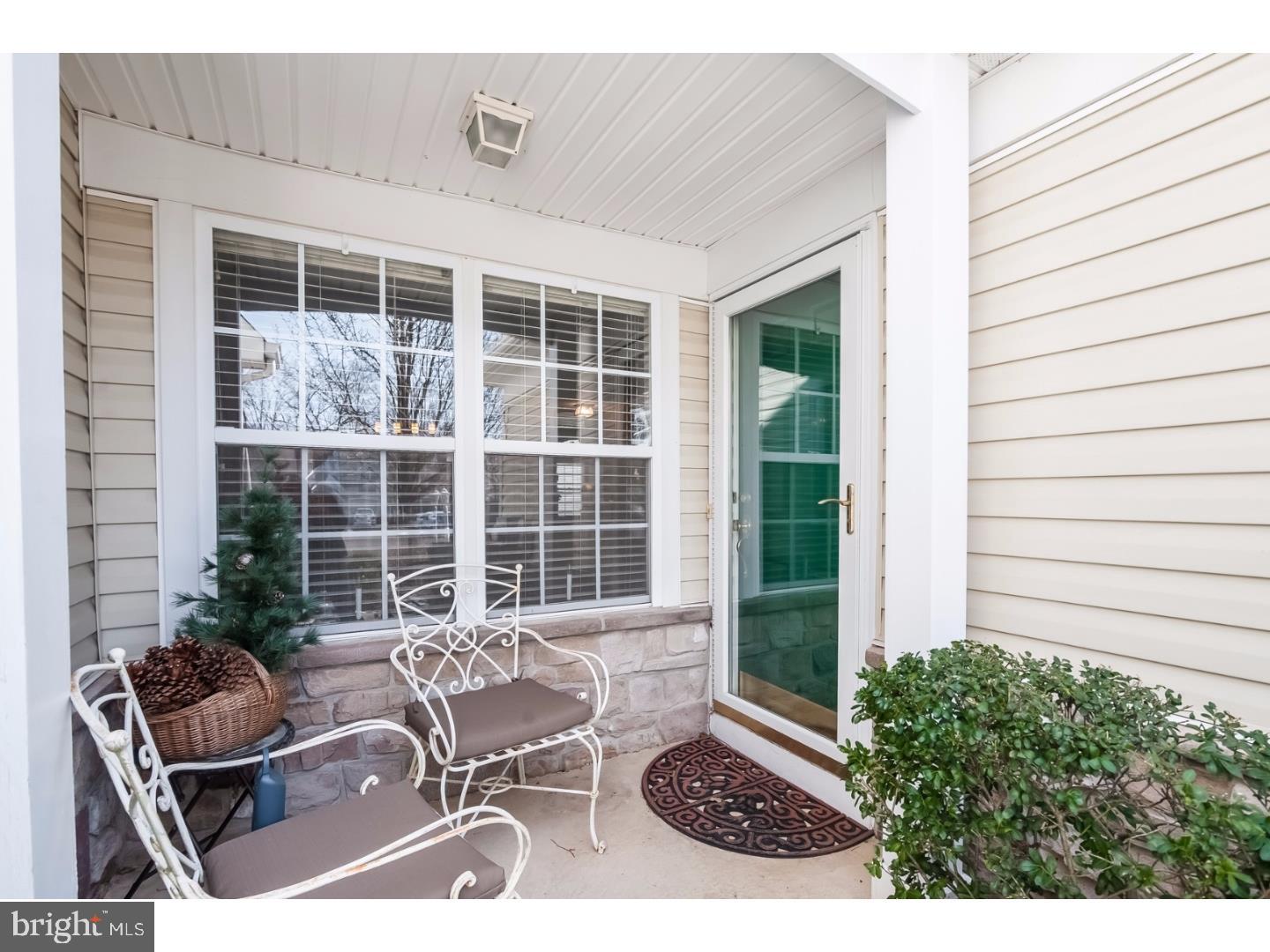 517 WATERFORD CT #90