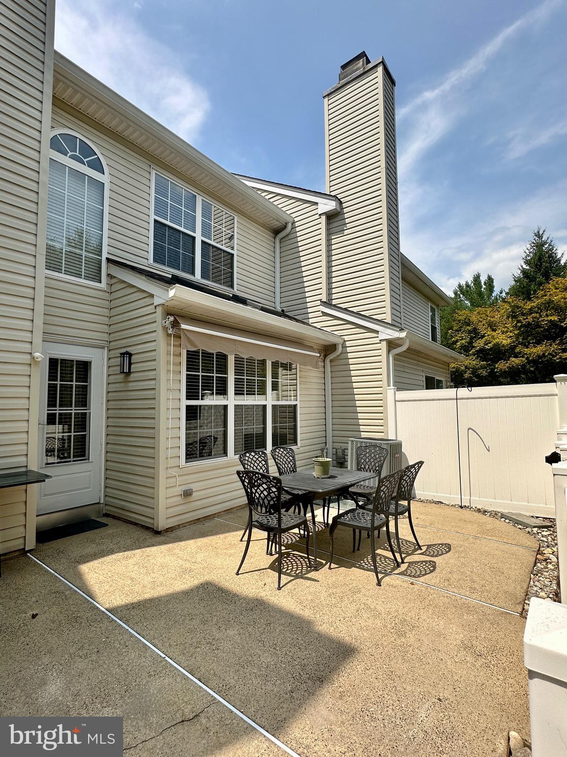 517 WATERFORD CT #90