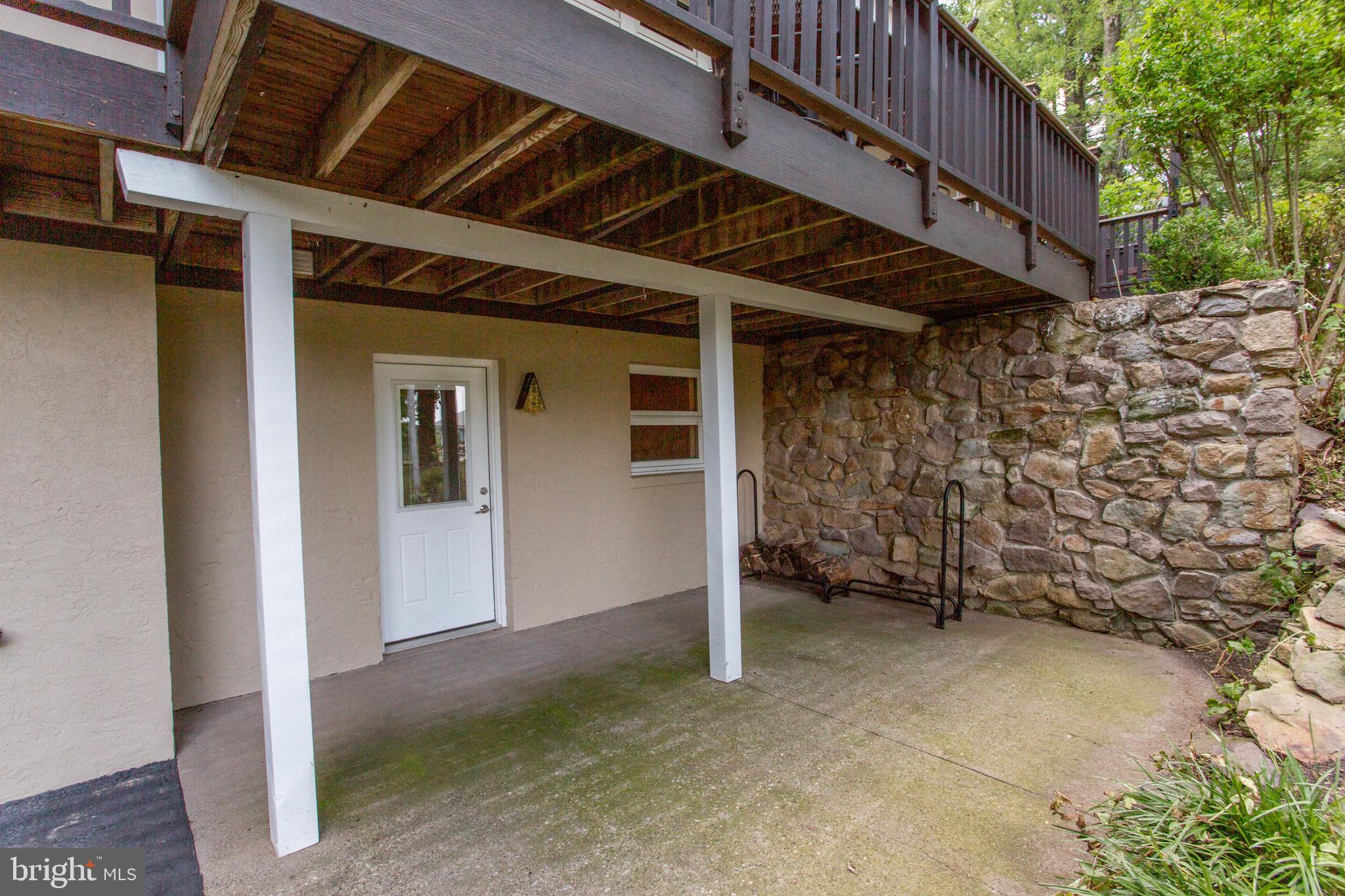 5563 Stoney Hill Rd
