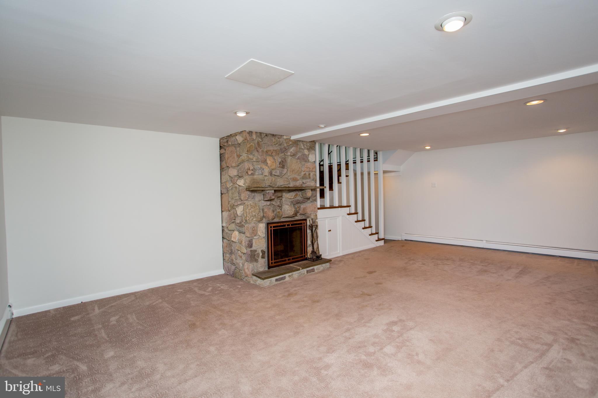 5563 Stoney Hill Rd