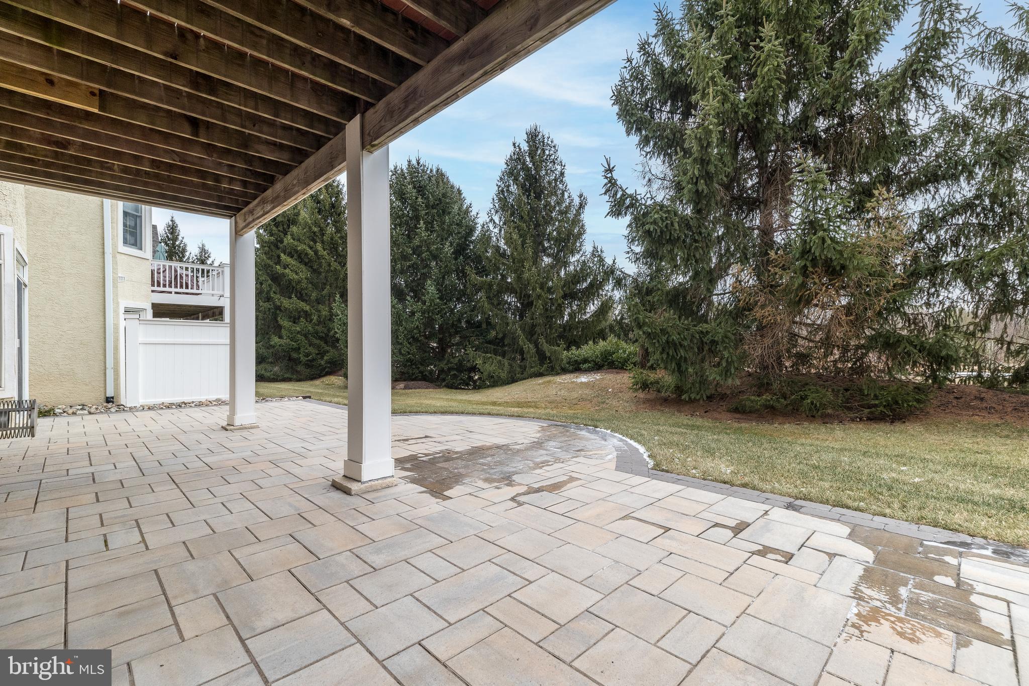 5871 Hickory Hollow Ln