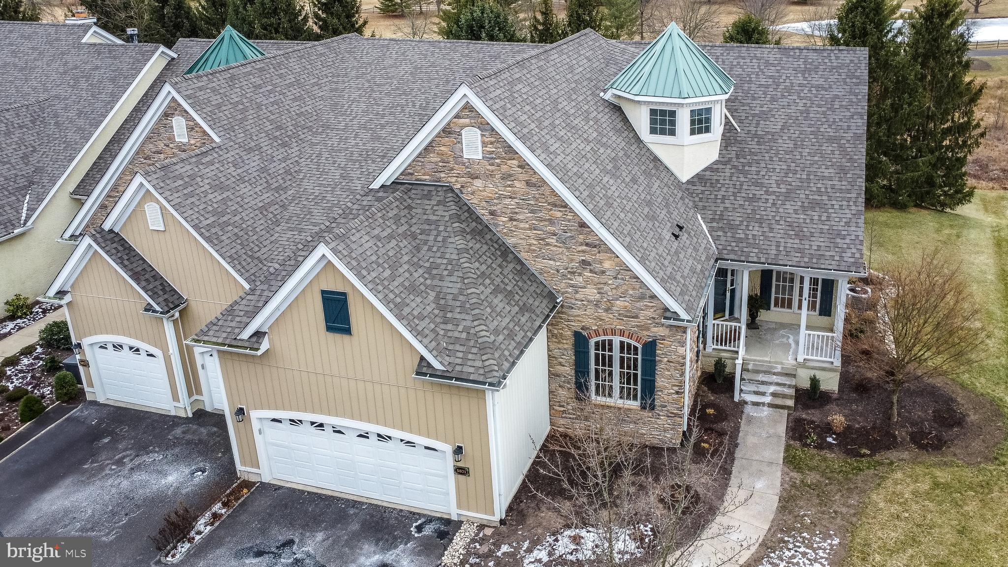 5871 Hickory Hollow Ln