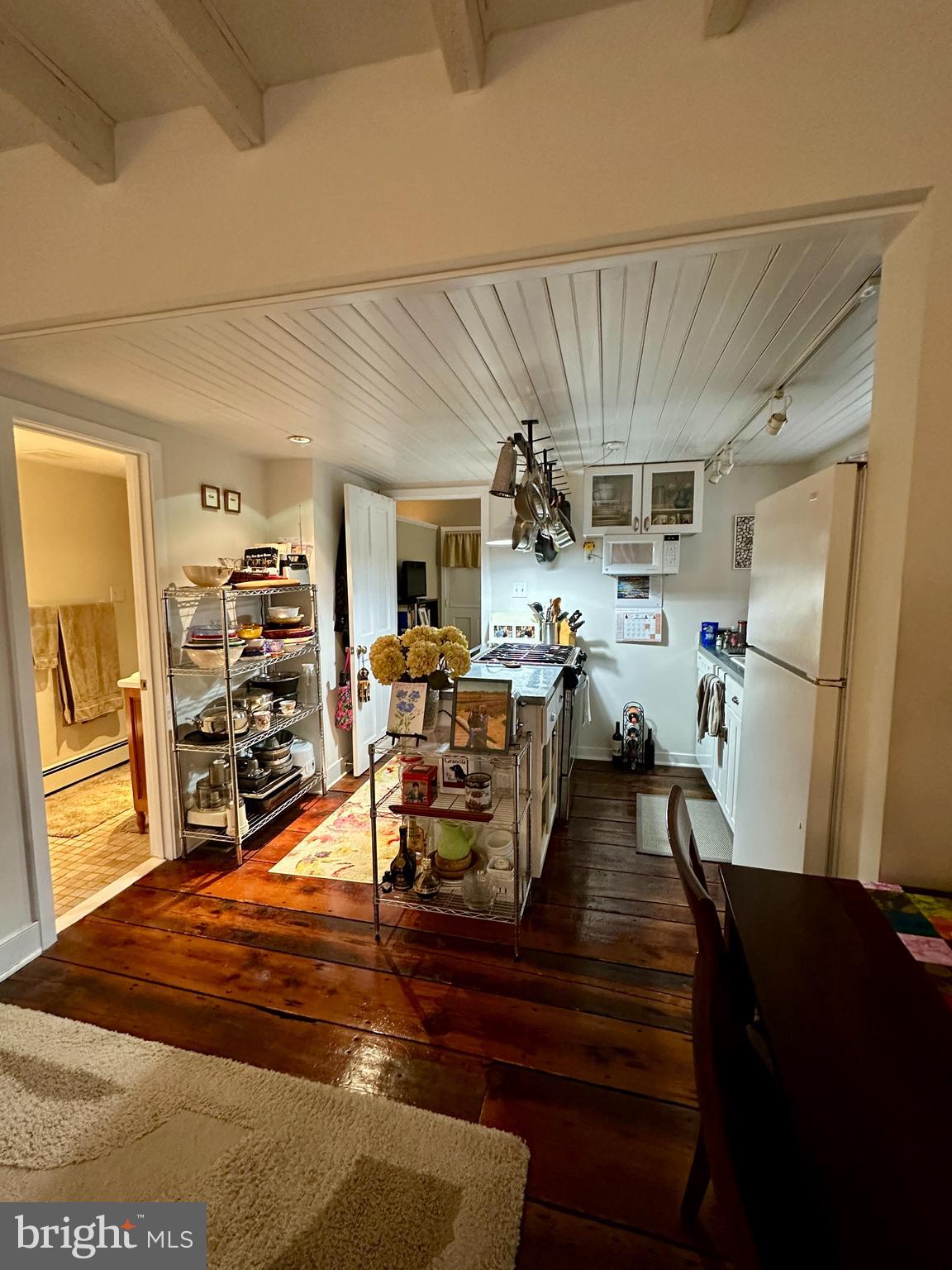 70 W FERRY ST