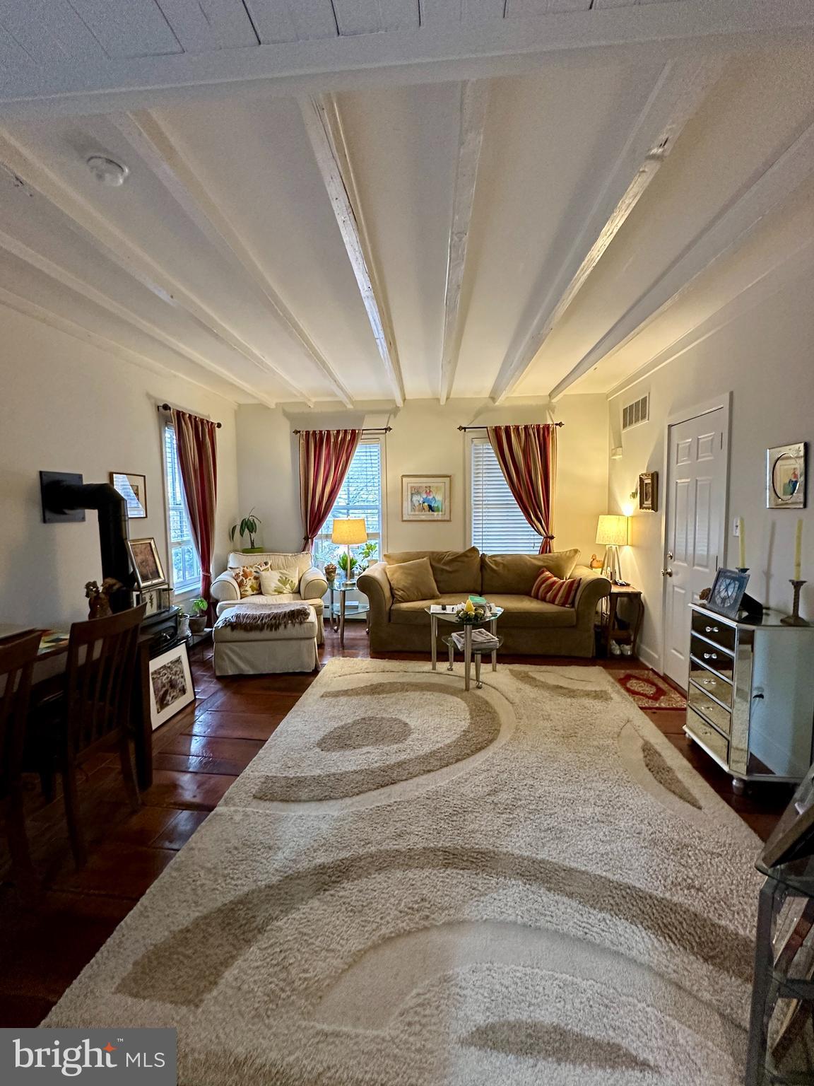 70 W FERRY ST