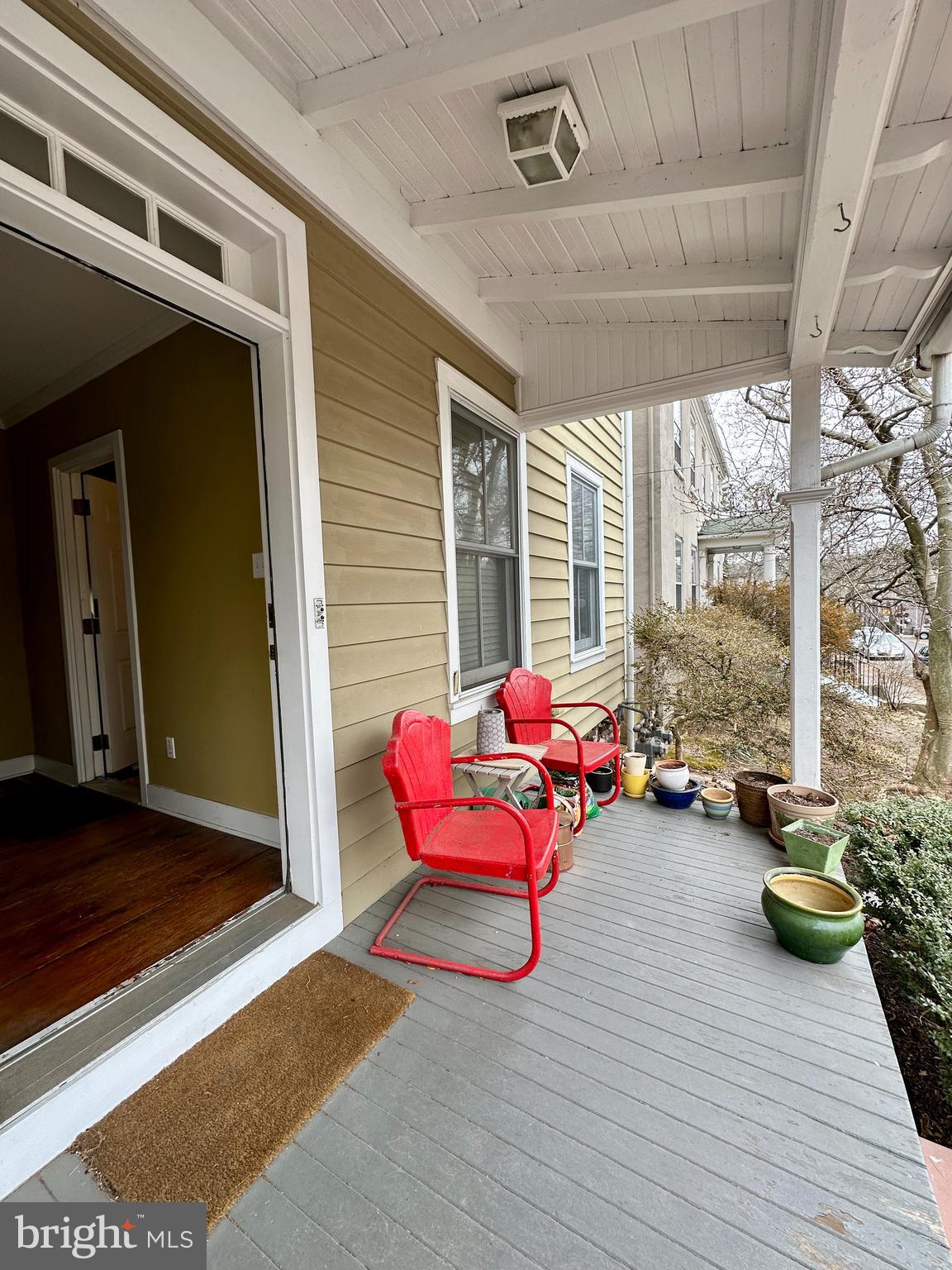 70 W FERRY ST