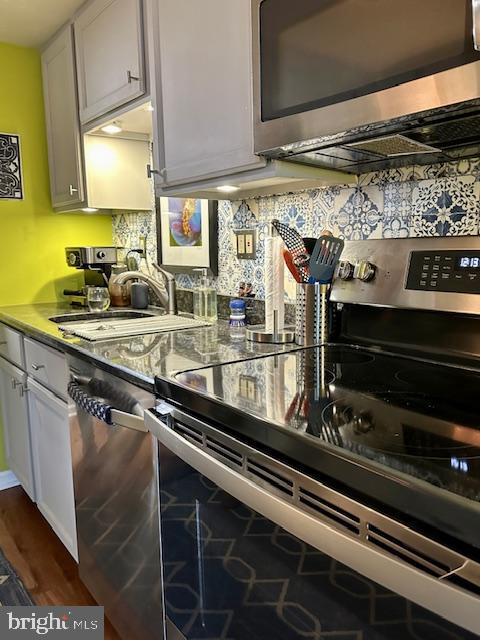 35 HERMITAGE DR