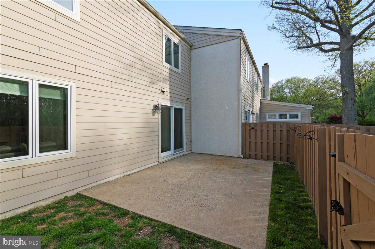 417 Henley Ct