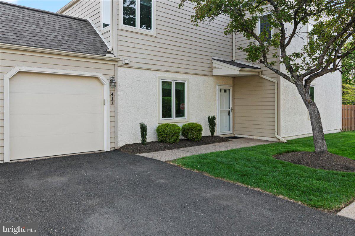 417 Henley Ct