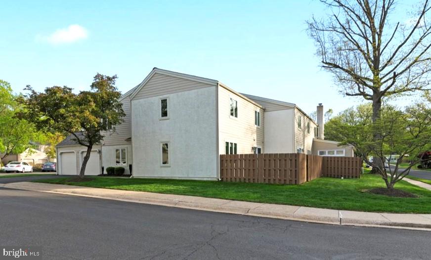 417 Henley Ct