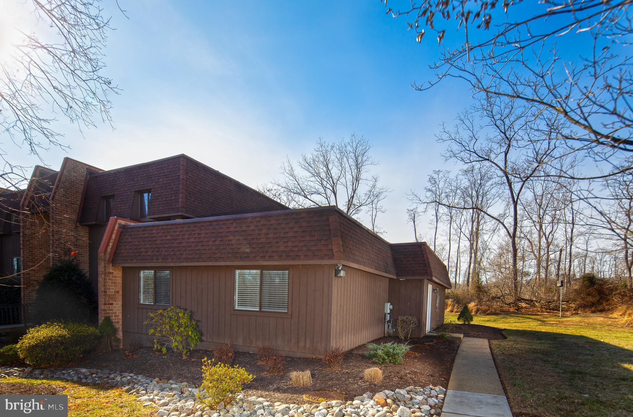 91 HERMITAGE DR