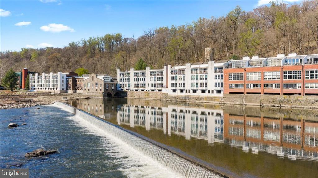 350 S RIVER ROAD D10
