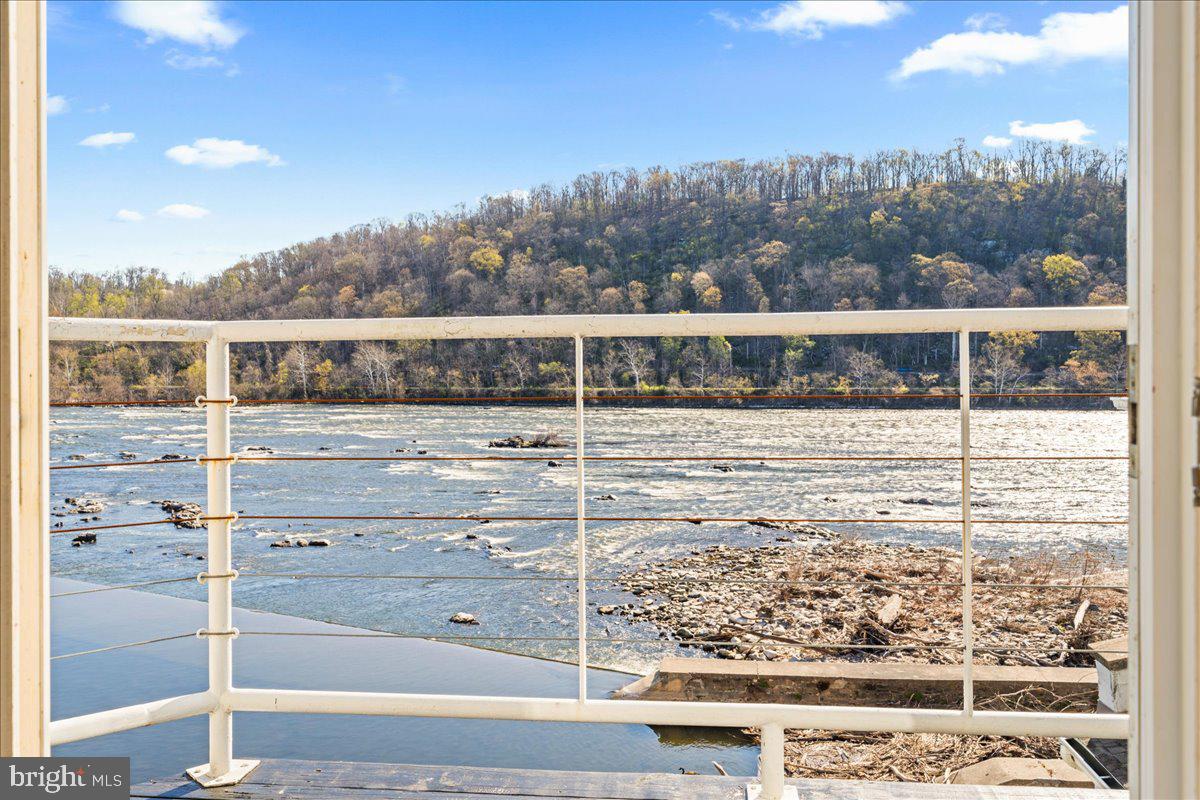 350 S RIVER ROAD D10