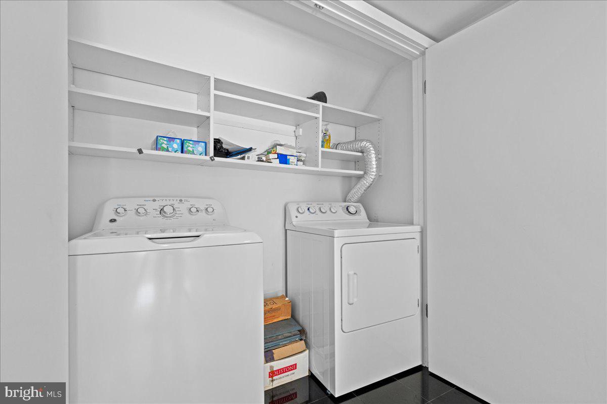 350 S RIVER ROAD D10