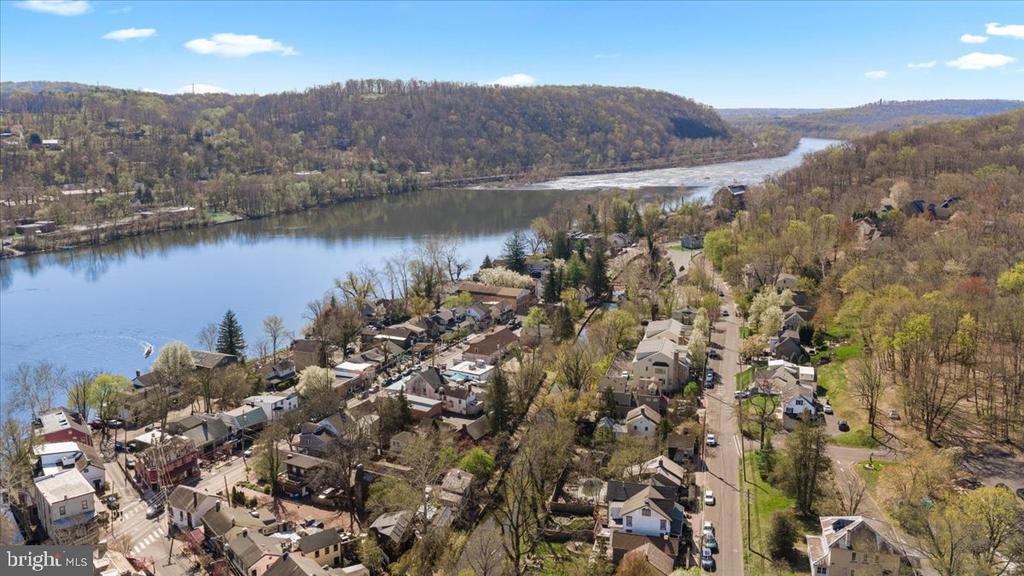 350 S RIVER ROAD D10