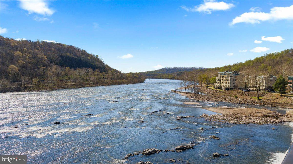 350 S RIVER ROAD D10