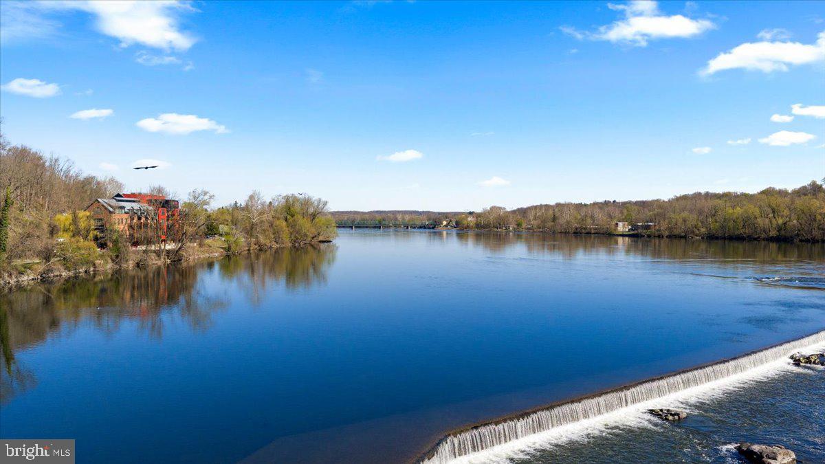 350 S RIVER ROAD D10