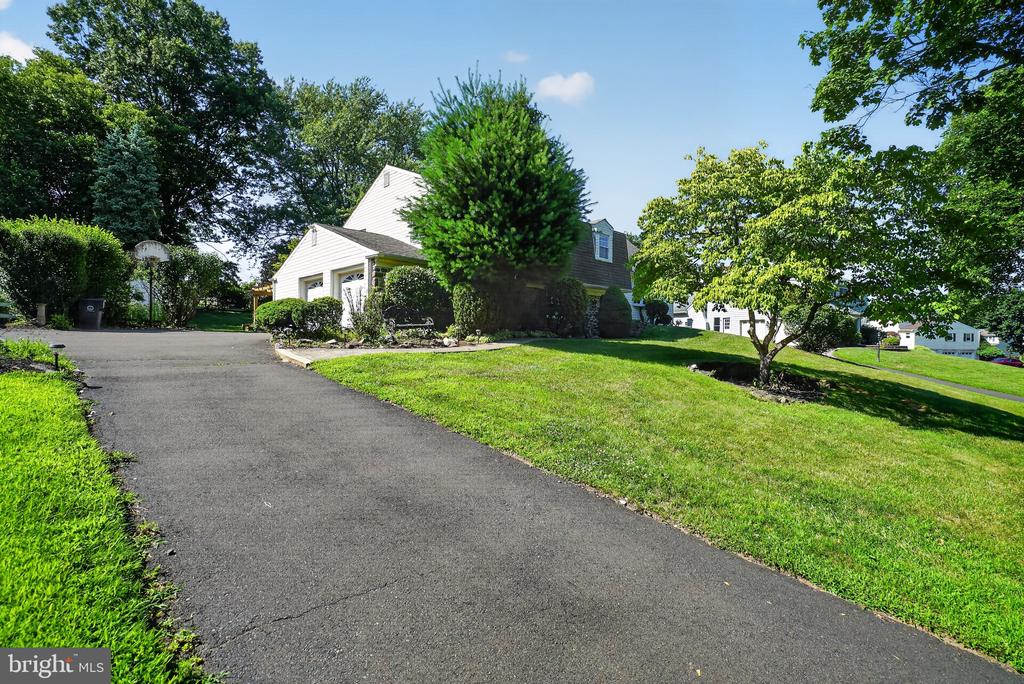 26 HIGH POINT DRIVE