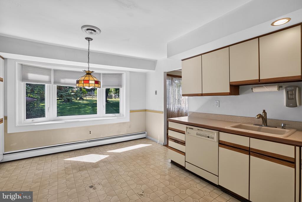 26 HIGH POINT DRIVE
