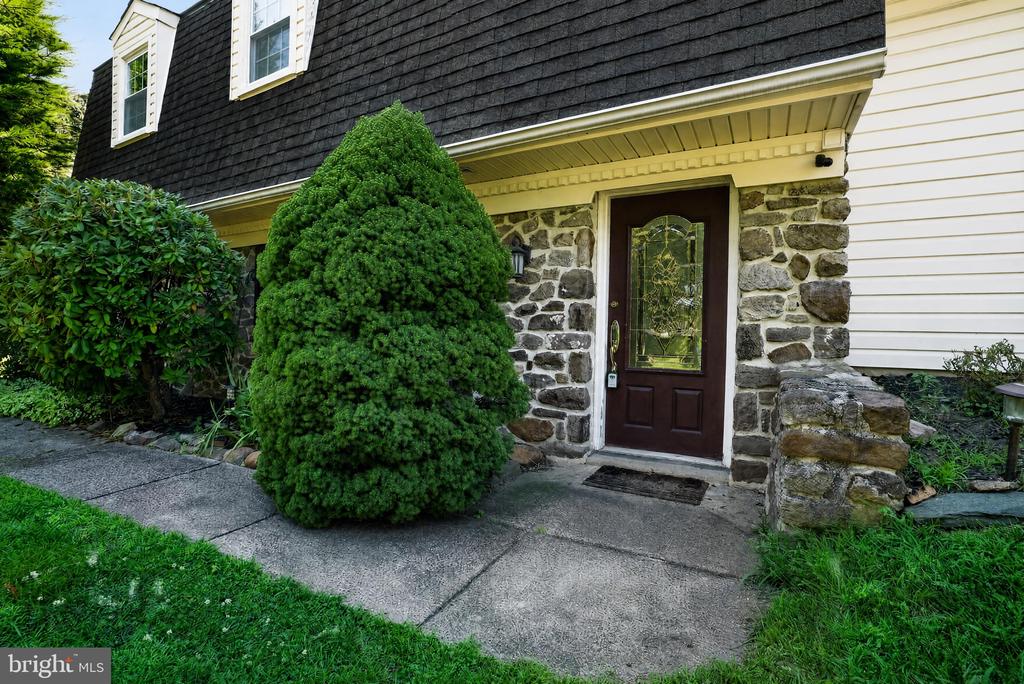 26 HIGH POINT DRIVE