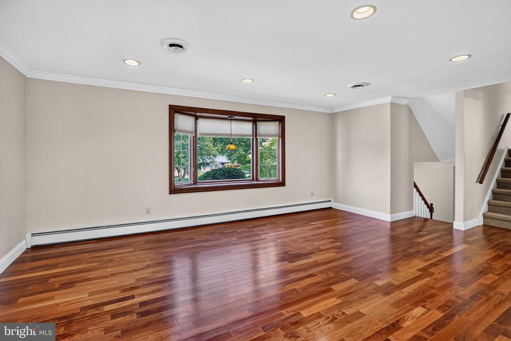 26 HIGH POINT DRIVE