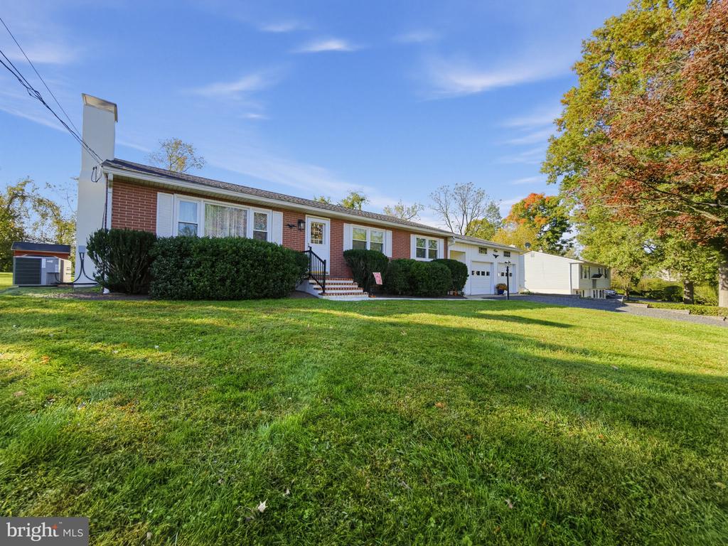 73 SUNSET DRIVE