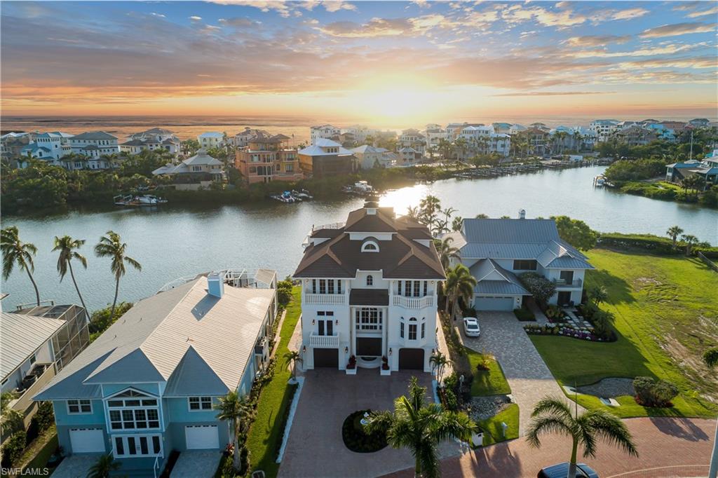217 Bayfront DR