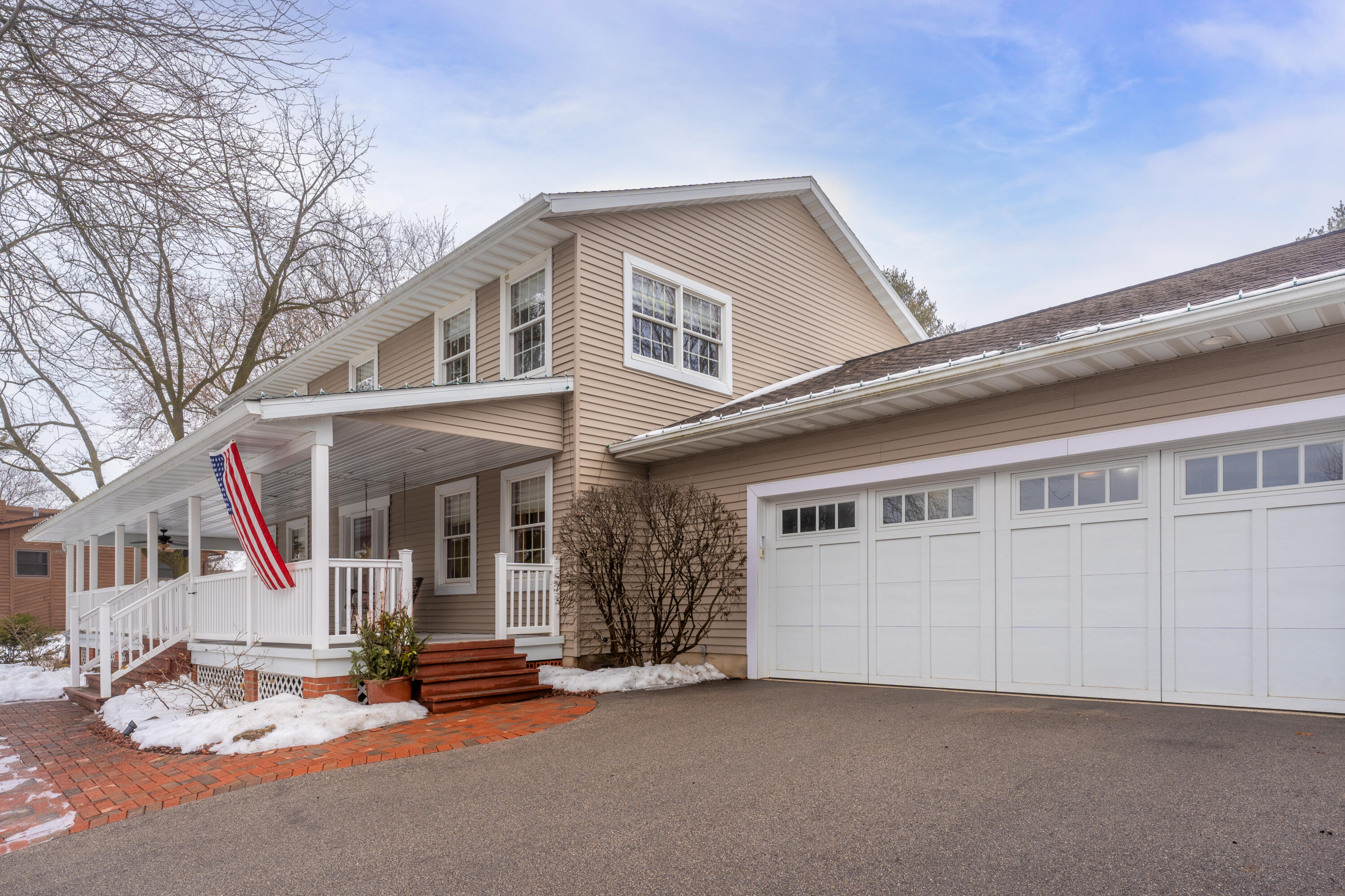 W5749 Thistledown Dr