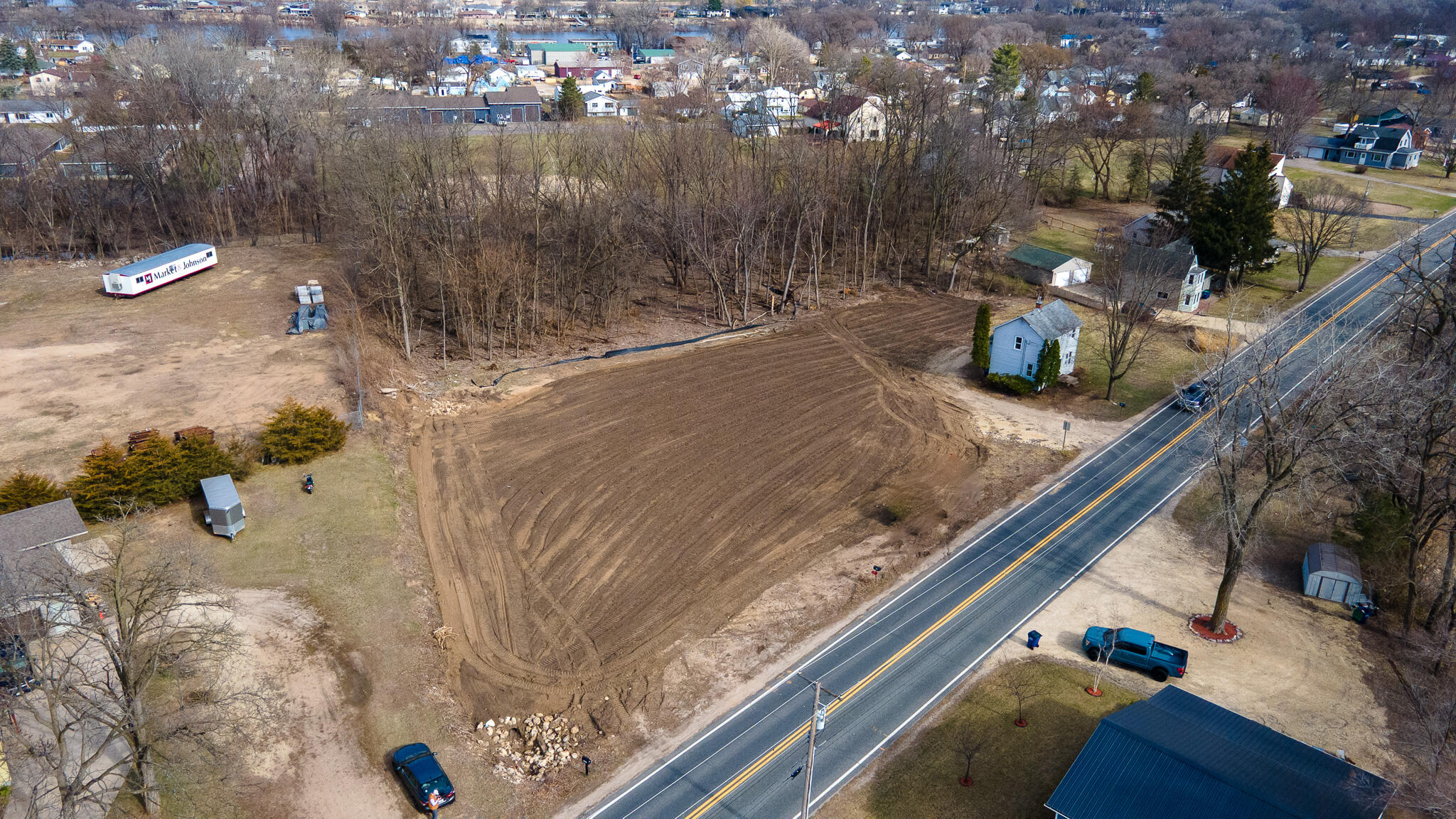 1626 Lakeshore Dr