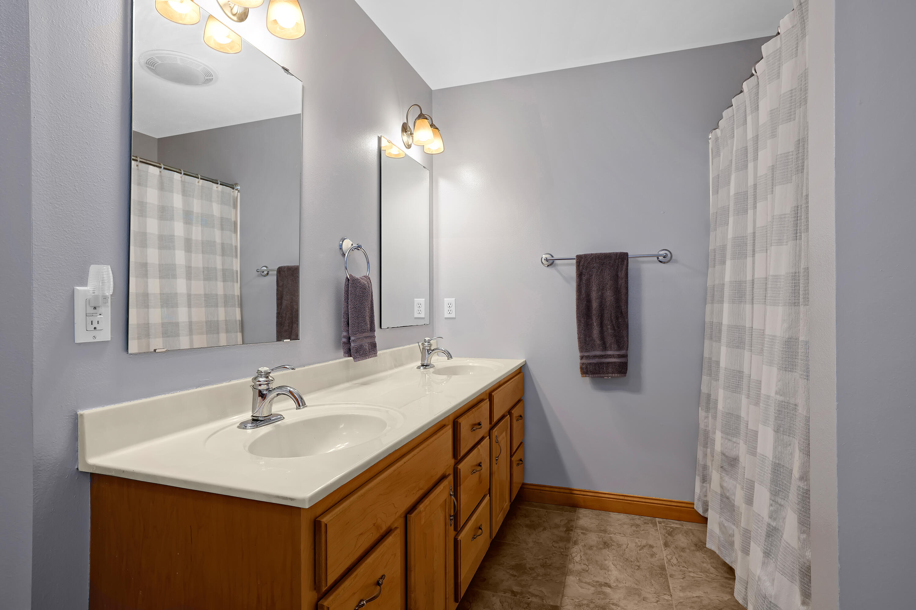 1838 Wood Run Pl