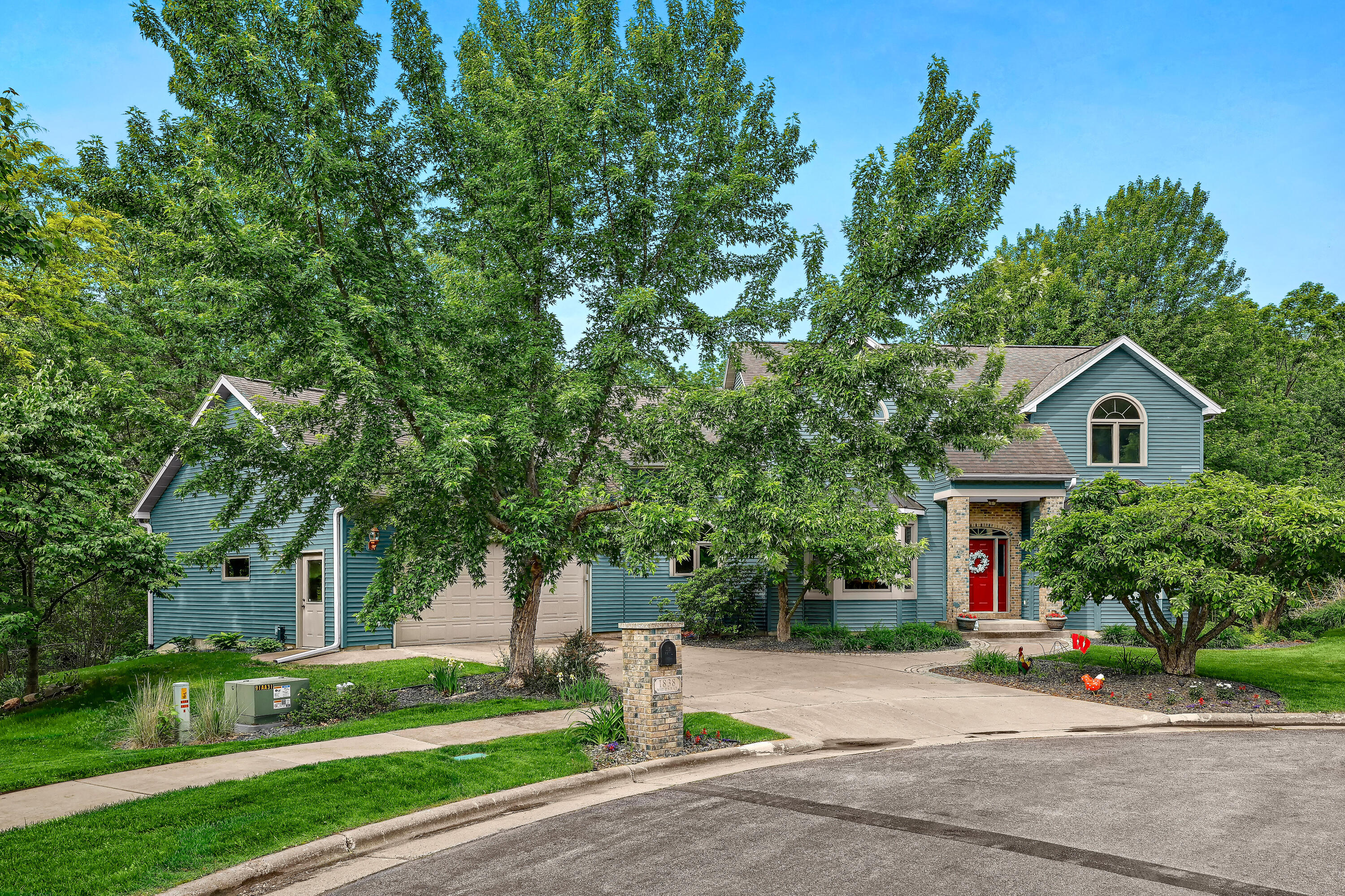 1838 Wood Run Pl