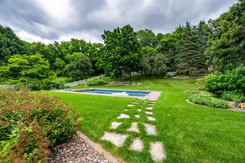 2260 Evenson Dr