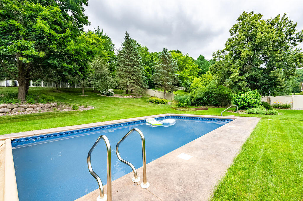 2260 Evenson Dr