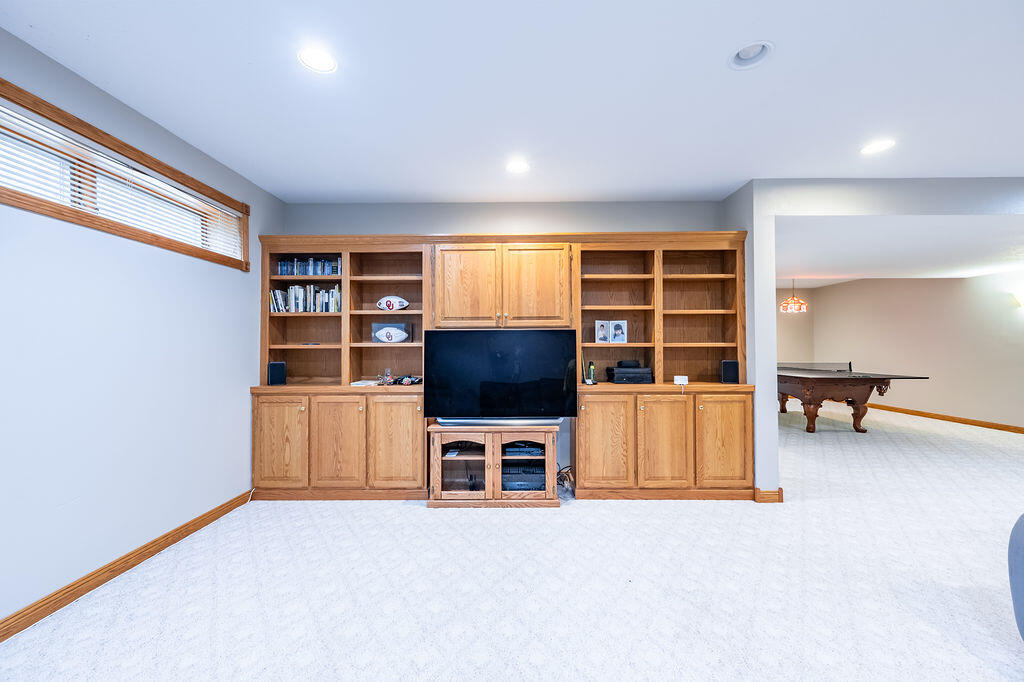 2260 Evenson Dr