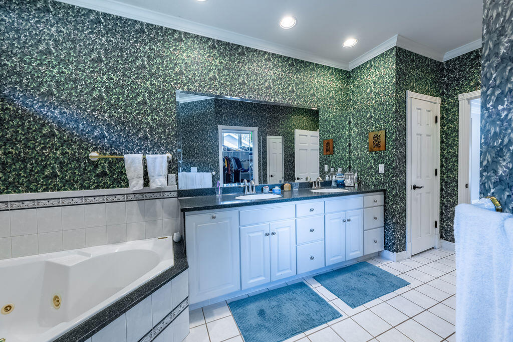 2260 Evenson Dr