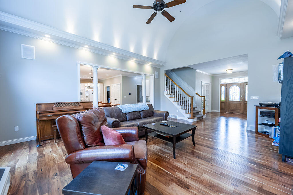 2260 Evenson Dr