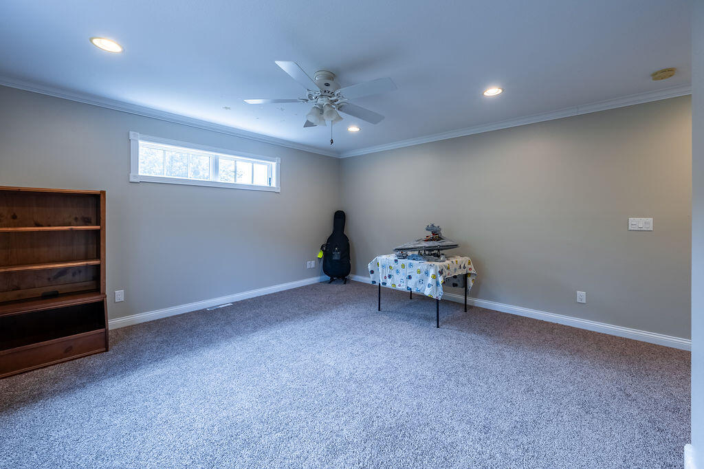 2260 Evenson Dr