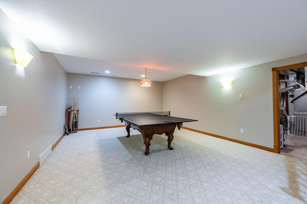 2260 Evenson Dr