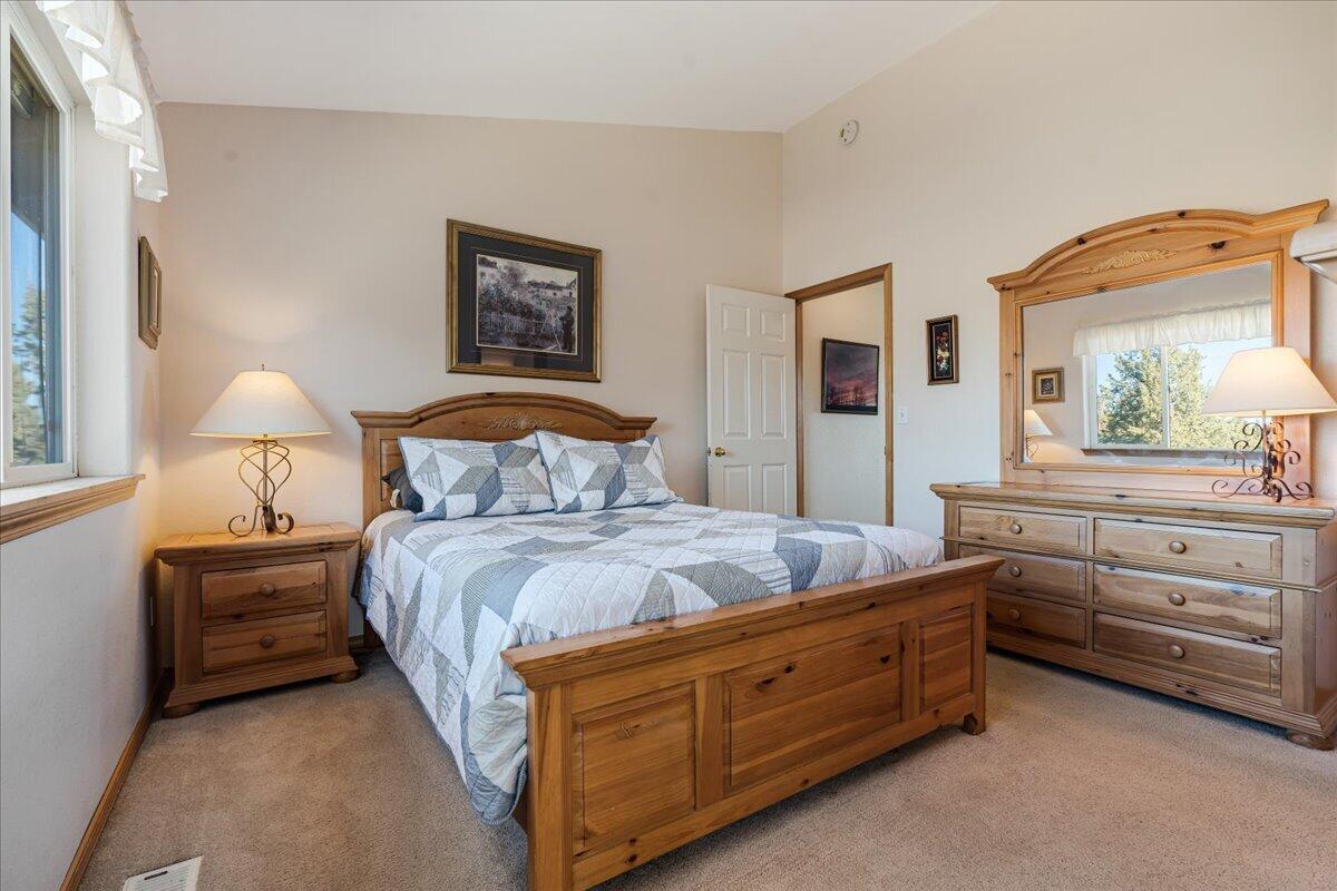 1140 Golden Pheasant Drive
