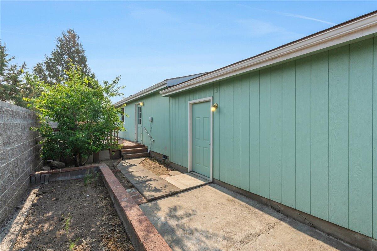 2498 NE Rosemary Drive