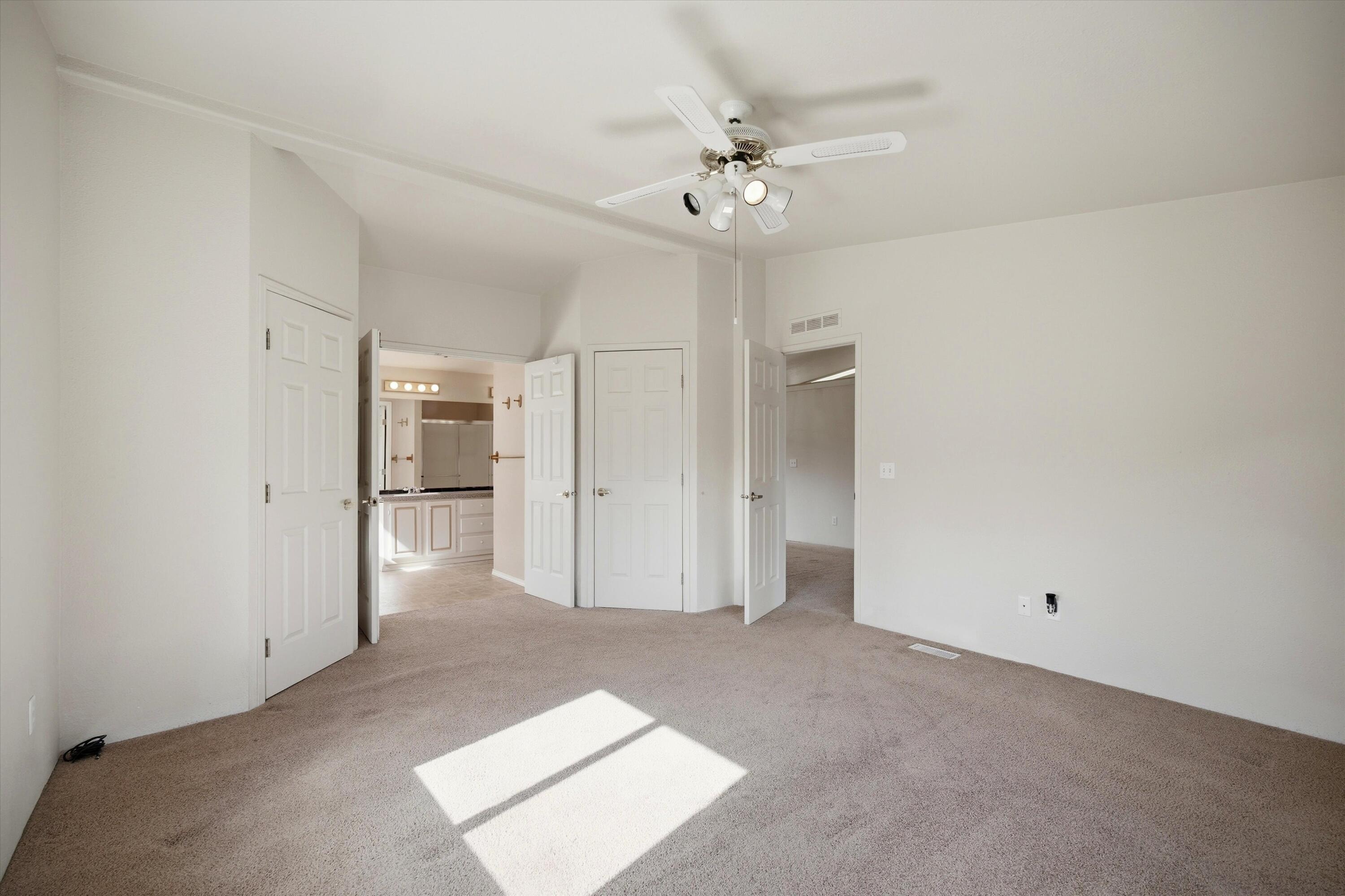 8710 NW Parkey Drive