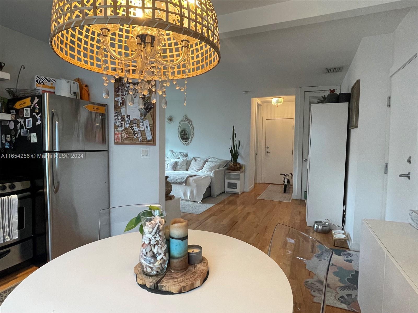 1207 Meridian Ave # 10